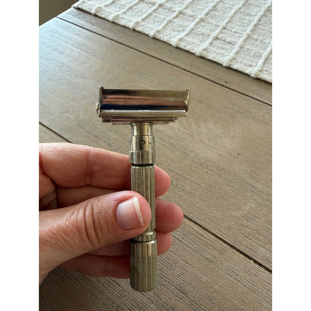 Vintage 1960 GILLETTE Adjustable Fat Boy Razor Case - Picture 4 of 7